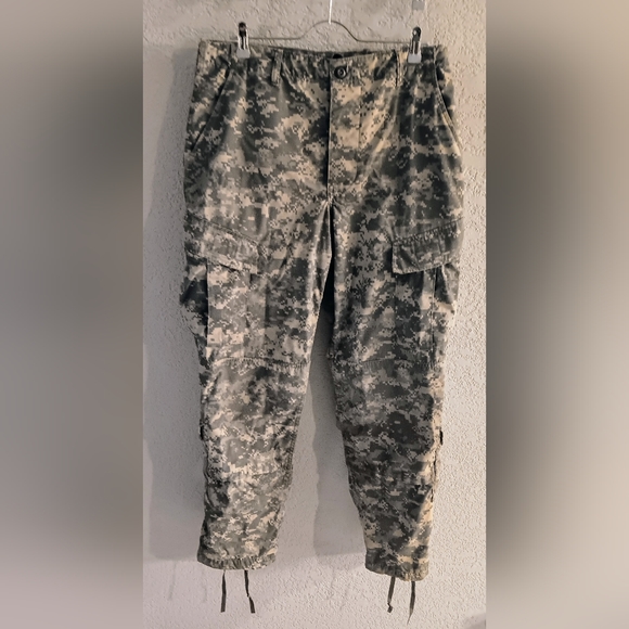 US Army ISSUED  ACU Digital Camo Pants Combat Medium Regular - Picture 12 of 12